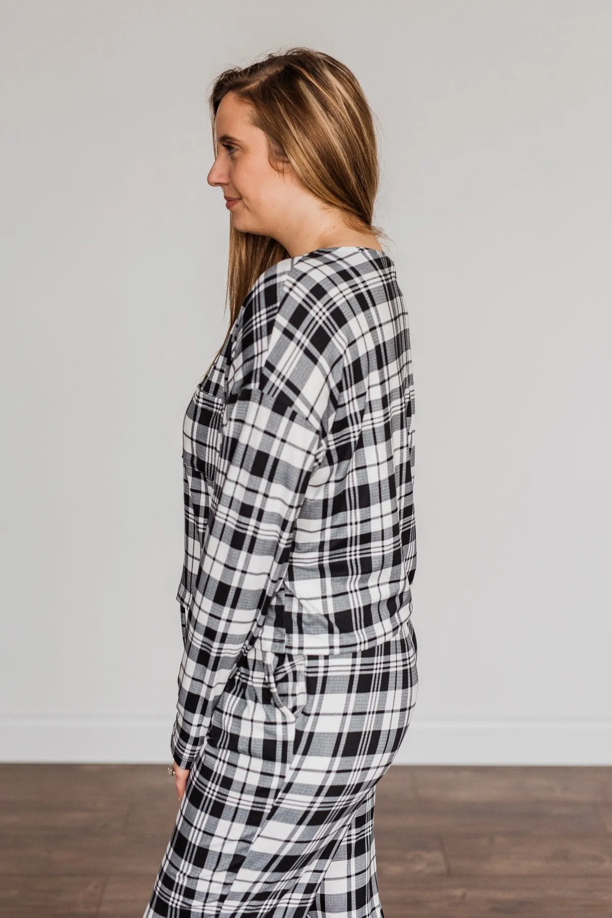 Chasing Snowflakes Plaid Lounge Top- White & Black