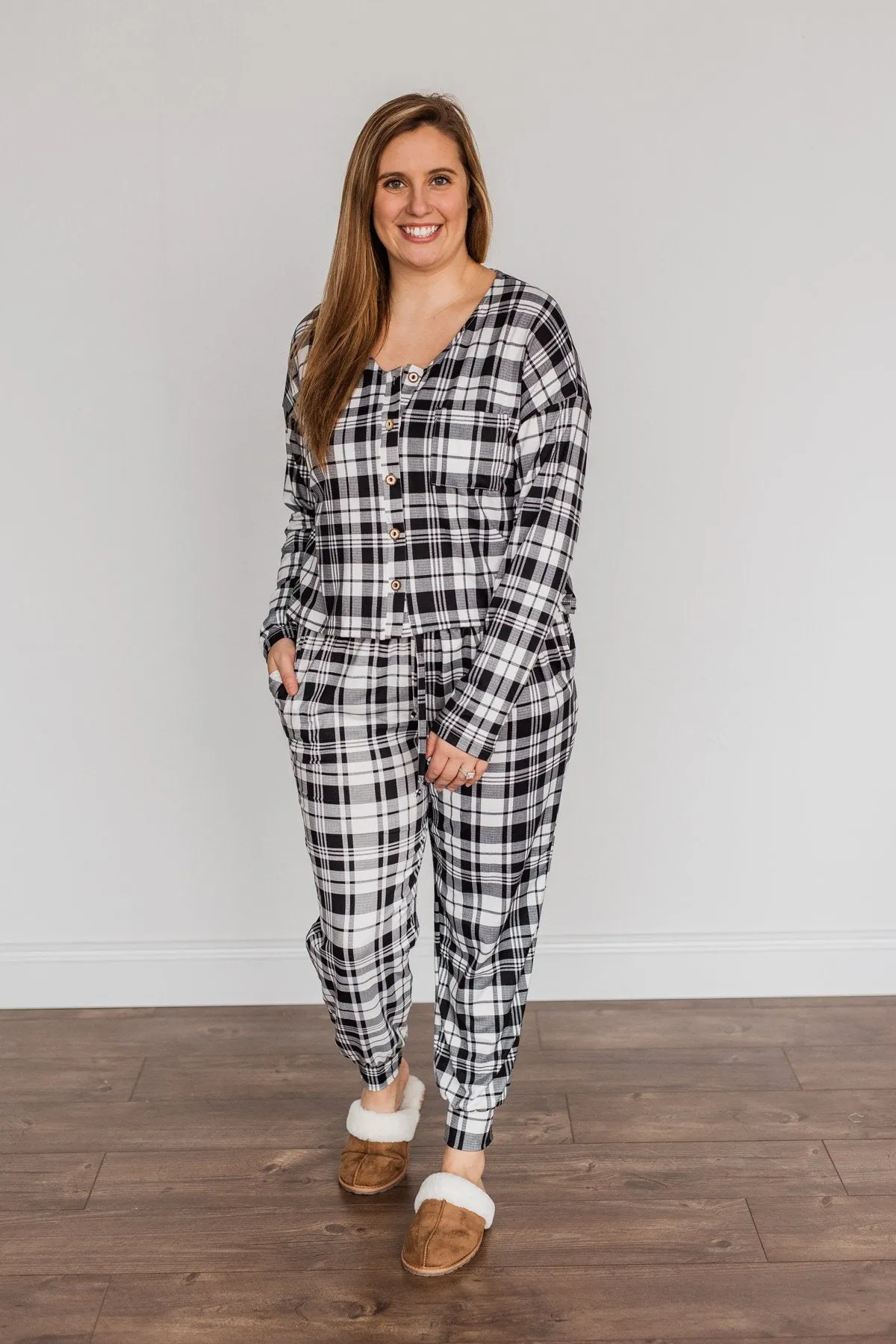 Chasing Snowflakes Plaid Lounge Top- White & Black