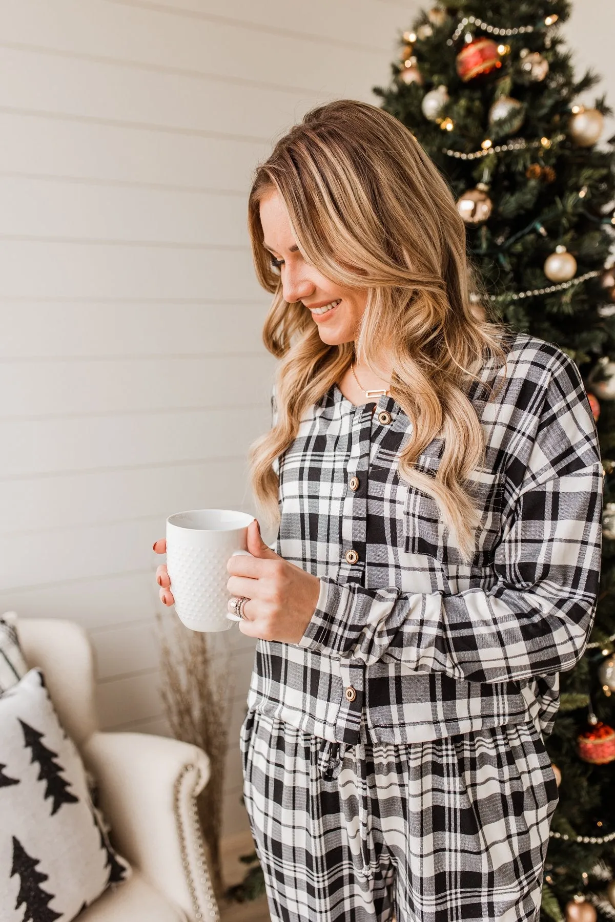 Chasing Snowflakes Plaid Lounge Top- White & Black