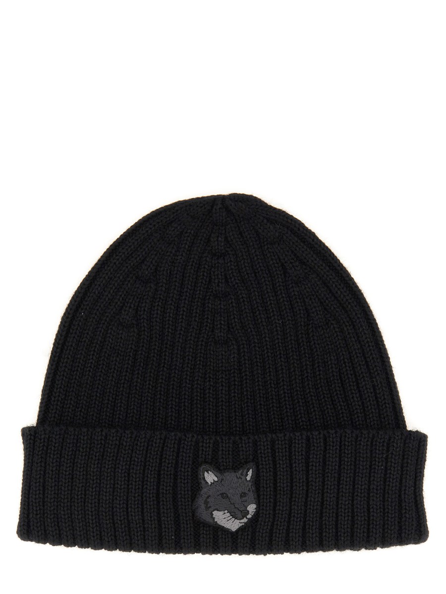 MAISON KITSUNÉ    RIBBED WOOL BEANIE HAT WITH FOX HEAD